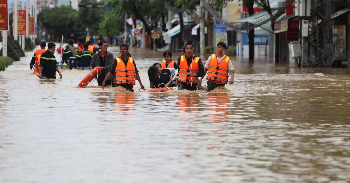 Mưa lũ từ ngày 15/11 đến nay làm 52 người chết và mất tích, thiệt hại kinh tế hơn 3.000 tỷ đồng.