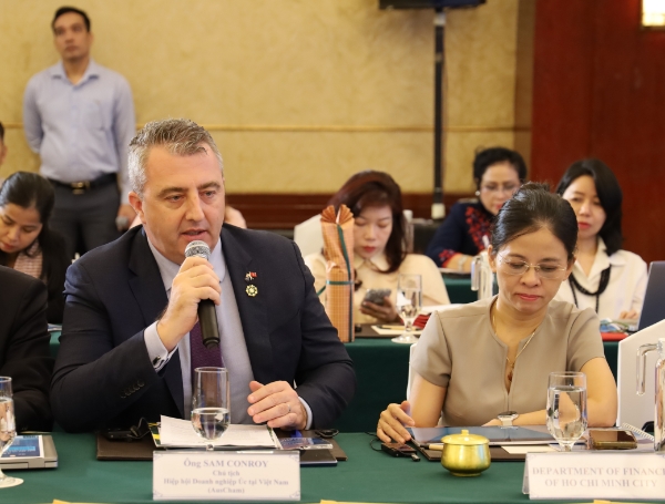 Ông Sam Conroy, đại diện AusCham Vietnam, nhận định thủ tục phức tạp và thiếu tính dự đoán là thách thức phổ biến với doanh nghiệp Australia.