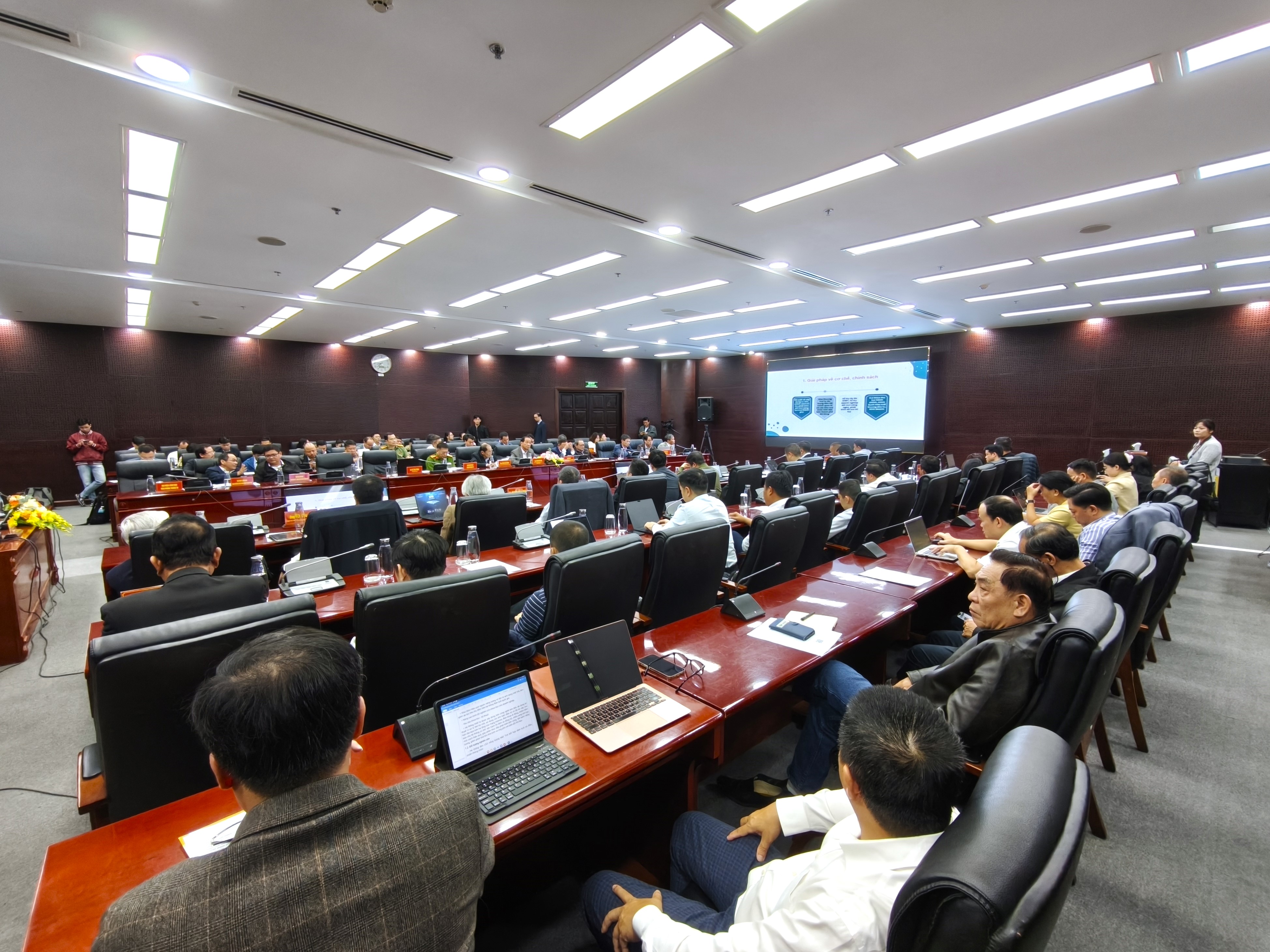 Quang cảnh Hội thảo xây dựng đề án chuyển đổi số góp phần thúc đẩy, tạo động lực phát triển kinh tế - xã hội thành phố Đà Nẵng. - Ảnh: Quang Hiếu