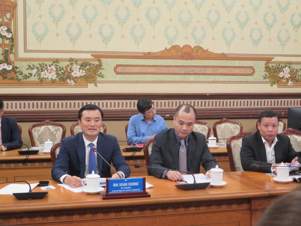 Phó Chủ tịch UBND Thành phố Bùi Xuân Cường đánh giá cao kế hoạch đầu tư&nbsp; HDF Energy và khẳng định sẽ tạo điều kiện cho các dự án của công ty trên địa bàn thành phố trong thời gian tới.