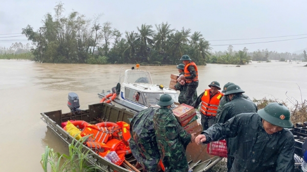 Hỗ trợ khẩn cấp 700 tỷ đồng cho 4 tỉnh để khắc phục thiệt hại do mưa lũ