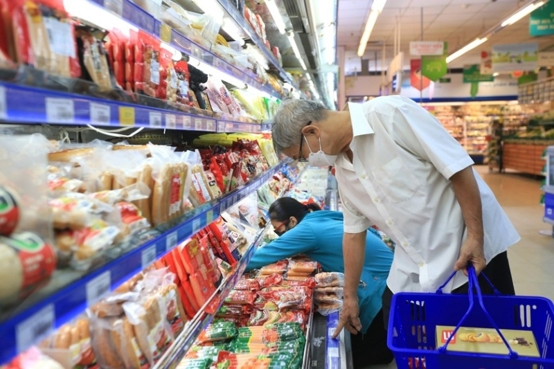 Vietnam leads ASEAN in consumer optimism: UOB study