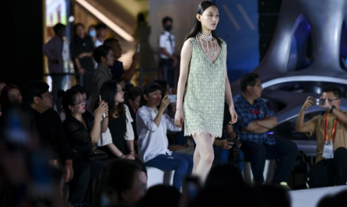 Người tiêu dùng Trung Quốc ưu tiên hàng xa xỉ nội địa