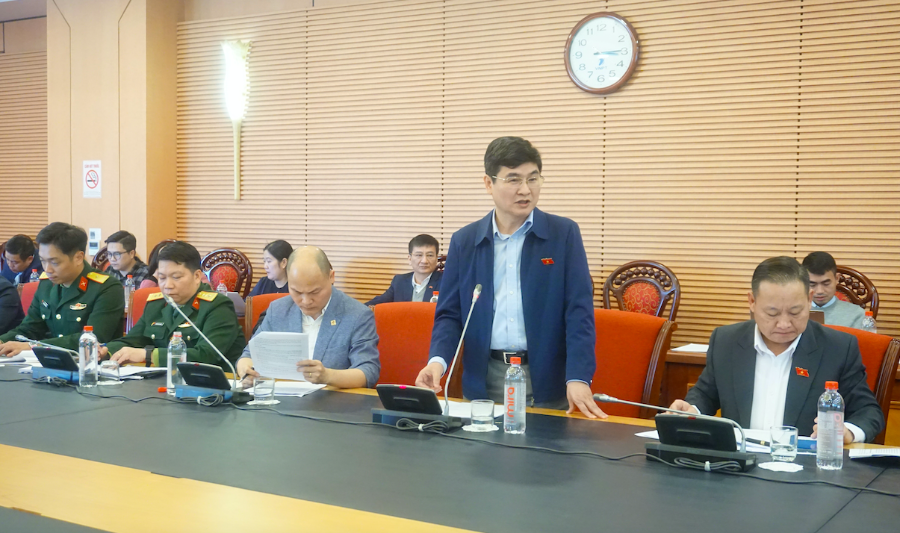 Đại biểu Nguyễn Tuấn Thịnh, Đoàn ĐBQH Tp. Hà Nội nêu quan điểm tại Hội thảo lấy ý kiến góp ý cho dự thảo Luật Chuyển đổi số.