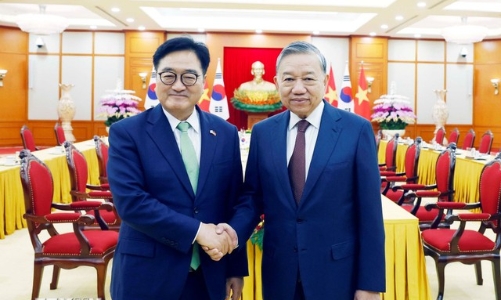 Party leader hosts receptions for top South Korean, Czech legislators