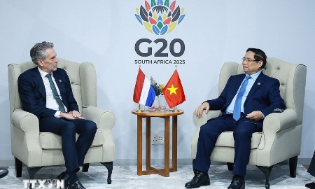 Thủ tướng Phạm Minh Chính gặp Thủ tướng Hà Lan và Thủ tướng Singapore