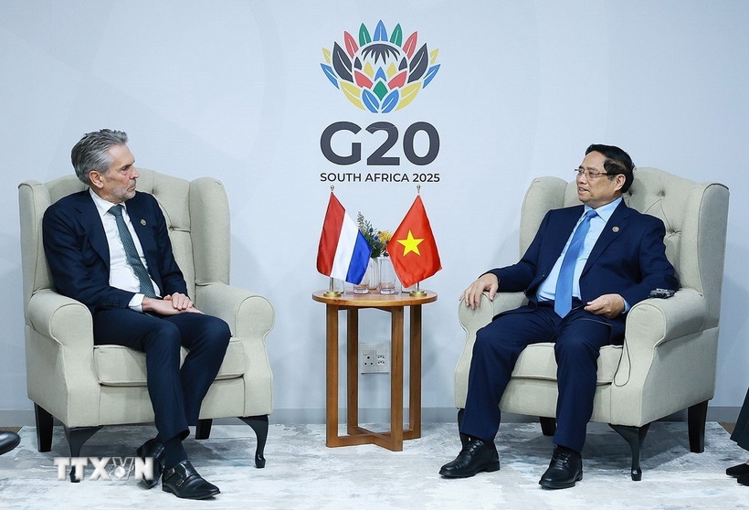 Thủ tướng Phạm Minh Chính gặp Thủ tướng Hà Lan Dick Schoof. Ảnh: TTXVN.