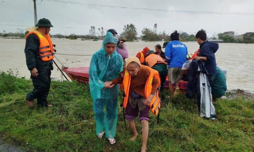 Hỗ trợ khẩn cấp 1.100 tỷ đồng cho 4 tỉnh khắc phục thiệt hại do mưa lũ