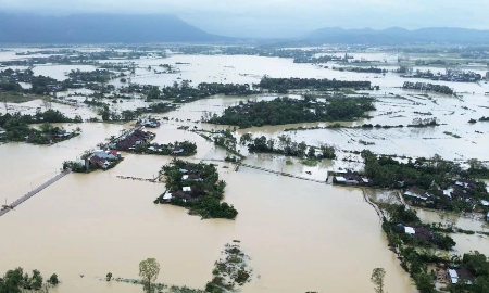 Lũ lịch sử tàn phá Nam Trung Bộ, 102 người chết, mất tích