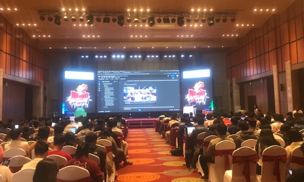 Một cuộc thi chung kết GDR DevFest MienTrung 2025 về AI - Ảnh: Ngô Anh Văn.
