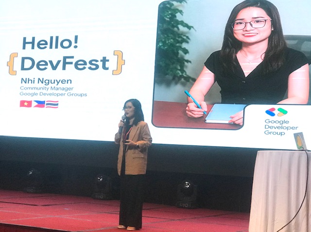 Bà Nguyễn Thị Phương Nhi, quản lý và hỗ trợ các hoạt động của cộng đồng Google Developer Group tại Việt Nam - Ảnh: Ngô Anh Văn.