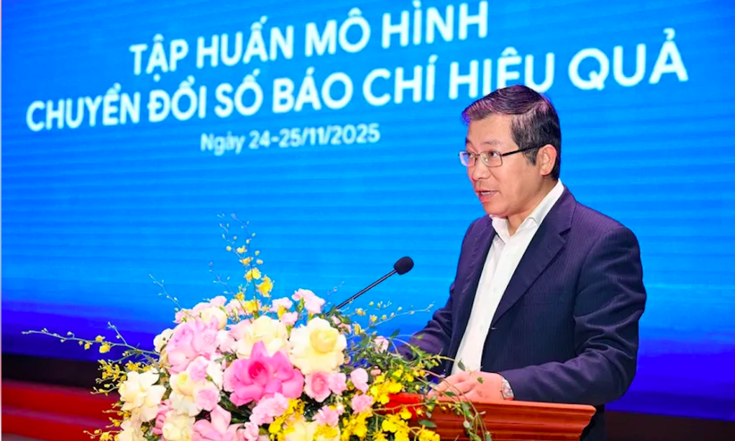  Cục trưởng Cục Báo chí Lưu Đình Phúc phát biểu khai mạc Lớp tập huấn Mô hình chuyển đổi số báo chí cho các cơ quan báo chí trên cả nước.