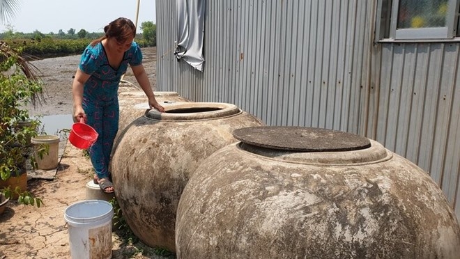 Tăng cường việc tích trữ nước mưa để chủ động phòng chống hạn hán, thiếu nước; có giải pháp sử dụng nước tiết kiệm, hiệu quả, tránh lãng phí nguồn nước. Ảnh minh họa