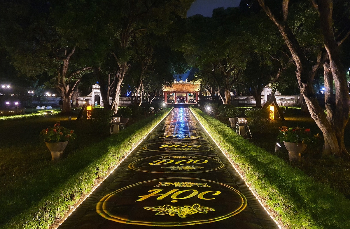 Các sản phẩm du lịch đêm đã thổi sức sống mới vào những không gian di tích.