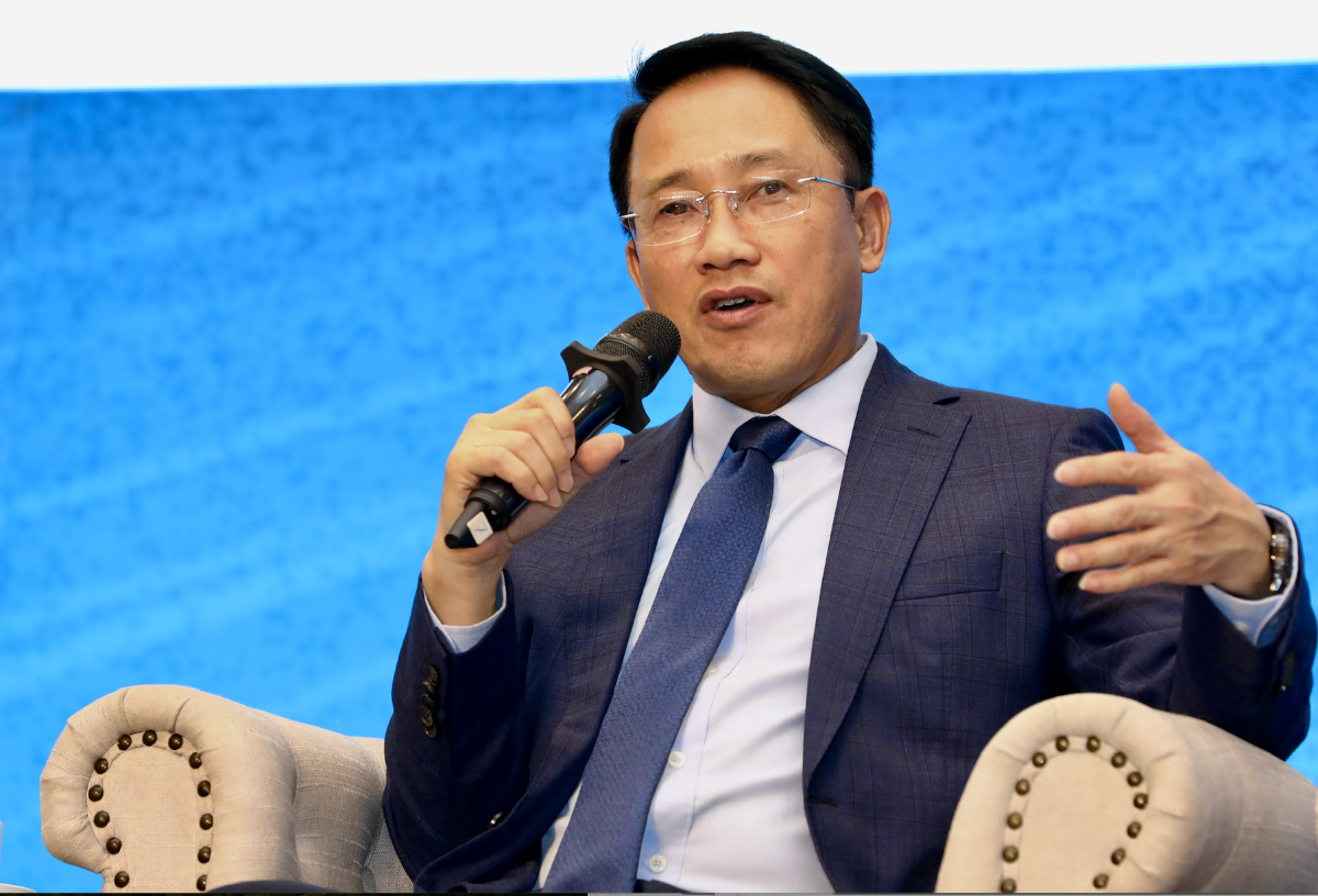 Ông Mai Sơn, Phó Cục trưởng Cục Thuế chia sẻ tại hội thảo.