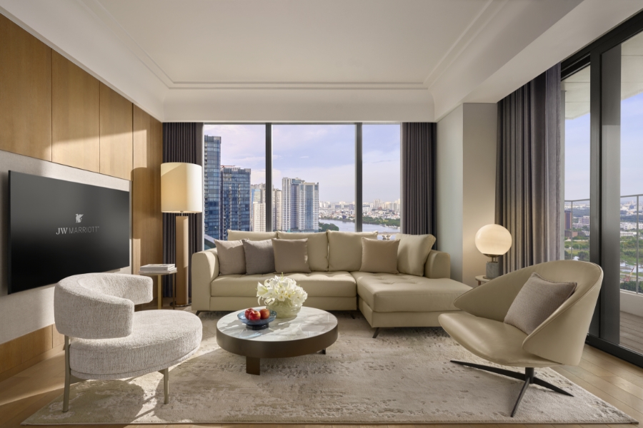 Không
gian căn hộ JW Marriott Residences tại Grand Marina, Saigon tối ưu hóa ánh sáng
tự nhiên với tông màu trung tính, khơi gợi tinh thần chánh niệm đặc trưng của
thương hiệu.