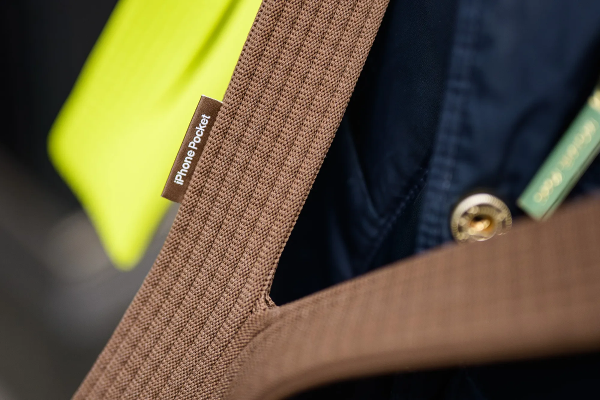 Tệp khách hàng của Apple coi trọng những sản phẩm đột phá và sẵn sàng chi trả cho chúng. Ảnh: Bloomberg