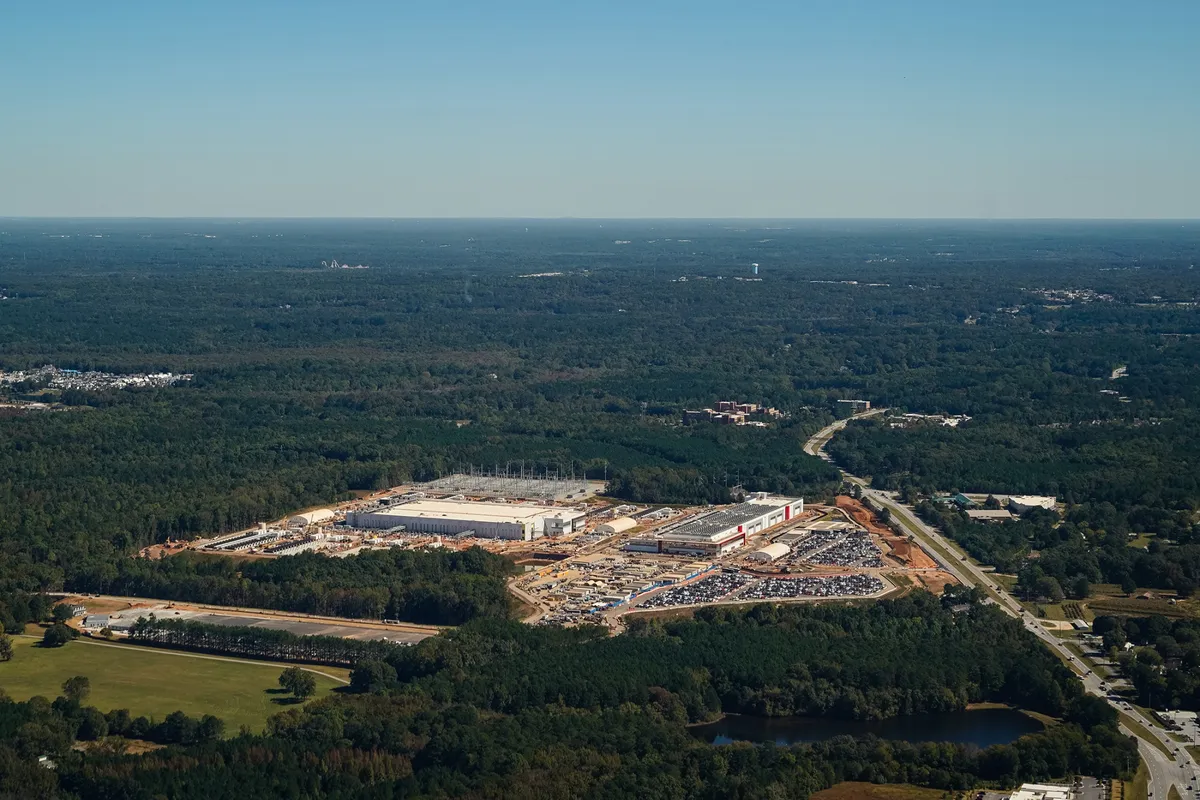 Khu phức hợp trung tâm dữ liệu QTS đang được phát triển tại Georgia. Ảnh: Elijah Nouvelage/Bloomberg