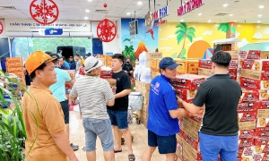 Ổn định thị trường và tiếp ứng hàng hóa cho miền Trung