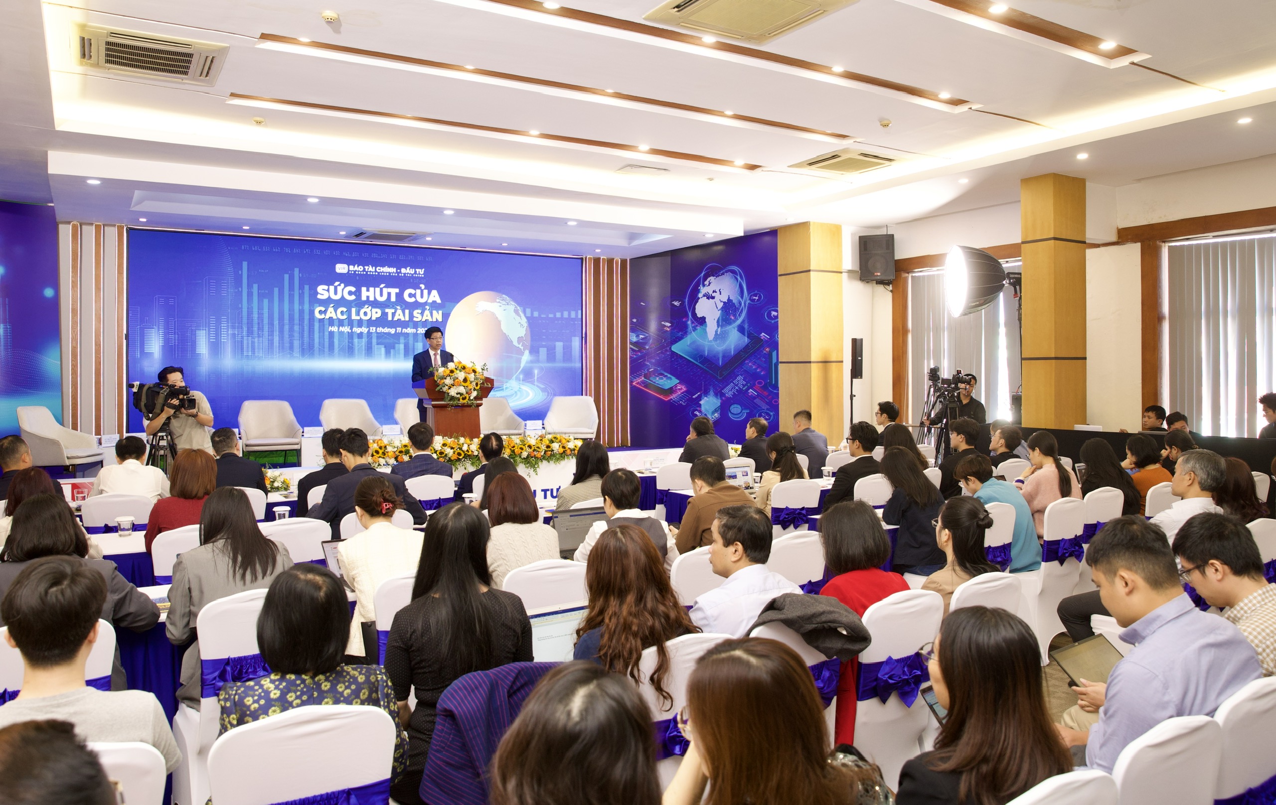 Toàn cảnh Hội thảo “Phát triển kinh tế số trong kỷ nguyên mới” do Báo Tài chính - Đầu tư tổ chức.