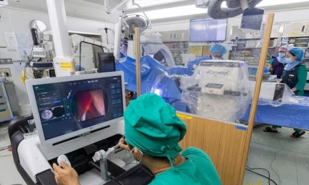 AI giúp giảm một nửa nhân lực và thời gian phẫu thuật