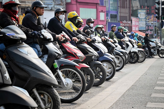 Hanoi proposes low emission zones, adjusts roadmap to restrict polluting vehicles