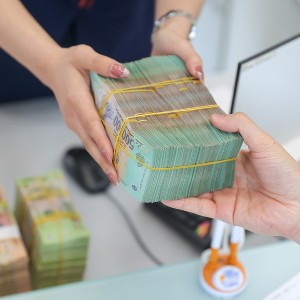 Ngân hàng Nhà nước cho biết đến cuối tháng 6/2026, lãi suất cho vay bình quân đối với các khoản cho vay mới và cũ còn dư nợ ở mức 8,1-10,5%/năm (Ảnh:PL)