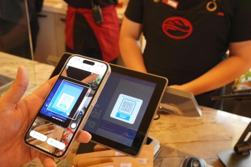 Central bank targets cashless payments to reach 30 times GDP by 2030