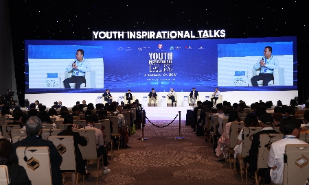 Các diễn giả trình bày tại Talkshow với chủ đề “Thế hệ thông minh đương thời - Intelligent Generation NOW”.