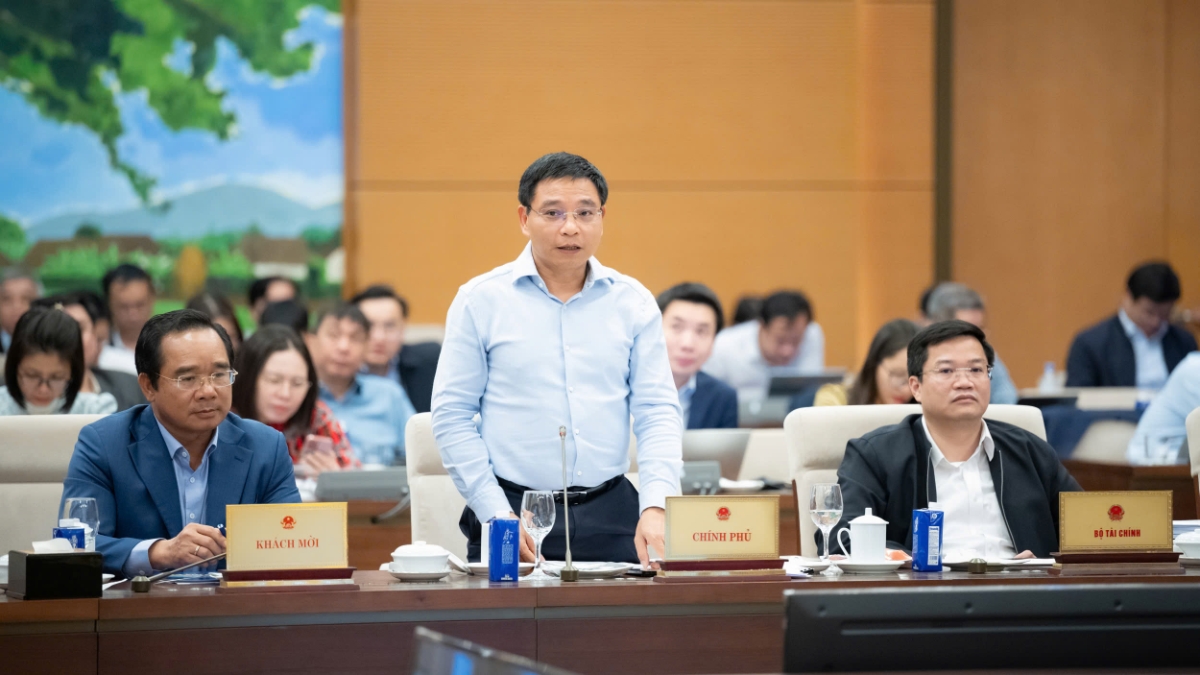 Bộ trưởng Bộ Tài chính Nguyễn Văn Thắng phát biểu