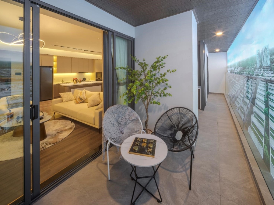 Stella Icon là dự án hiếm hoi ngoài logia còn có thêm ban công rộng thoáng.