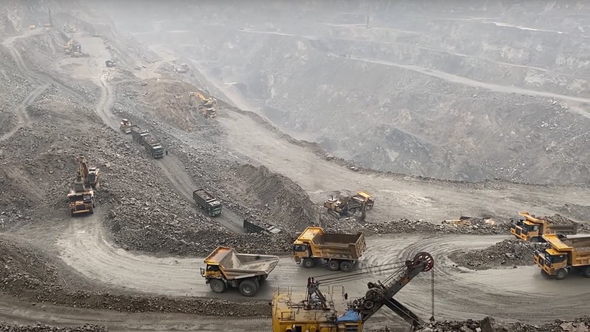 Khai thác quặng đồng. Ảnh minh họa