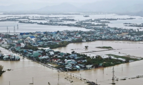 Triển khai giải pháp hỗ trợ khách hàng và khoanh nợ sau bão lũ tại miền Trung