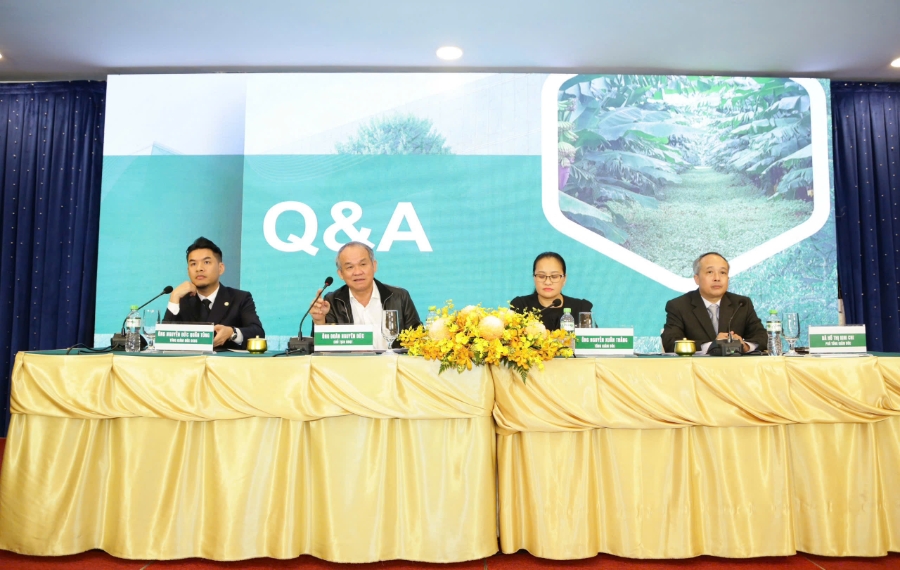 Tập đoàn Hoàng Anh Gia Lai (HAGL) tổ chức hội nghị gặp gỡ nhà đầu tư vào chiều 25/11.