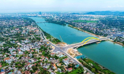 Kinh tế Huế “lên hạng”: Tăng trưởng vượt kỳ vọng, lần đầu vào top 10