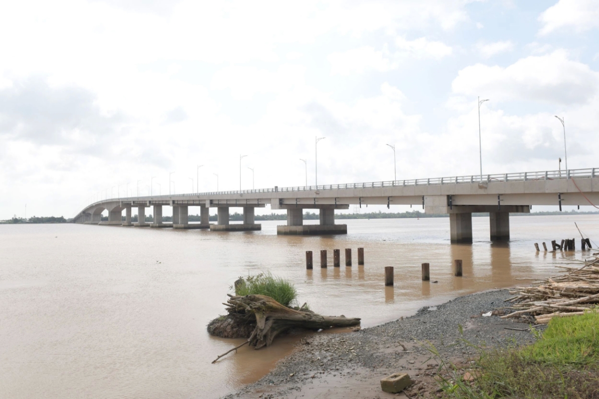 Cầu Đại Ngãi 2 hiện đã hoàn thành 100% khối lượng công việc. Ảnh: Chí Bảo