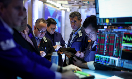 Chứng khoán Mỹ tăng mạnh nhờ cú bật của Alphabet, giá dầu đi lên