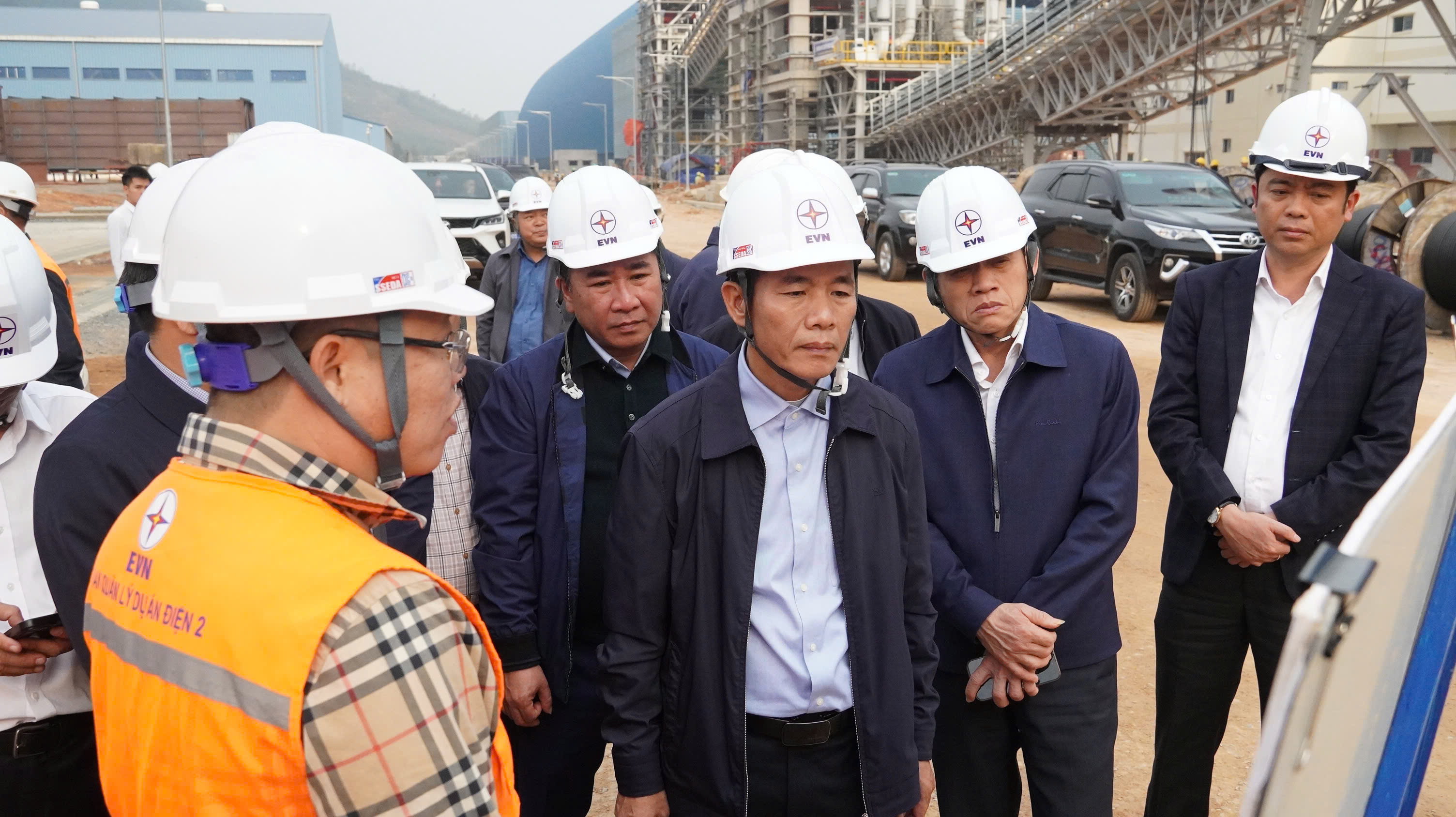 Bí thư Tỉnh ủy Quảng Trị Nguyễn Văn Phương kiểm tra các dự án tại Khu Kinh tế Hòn La 