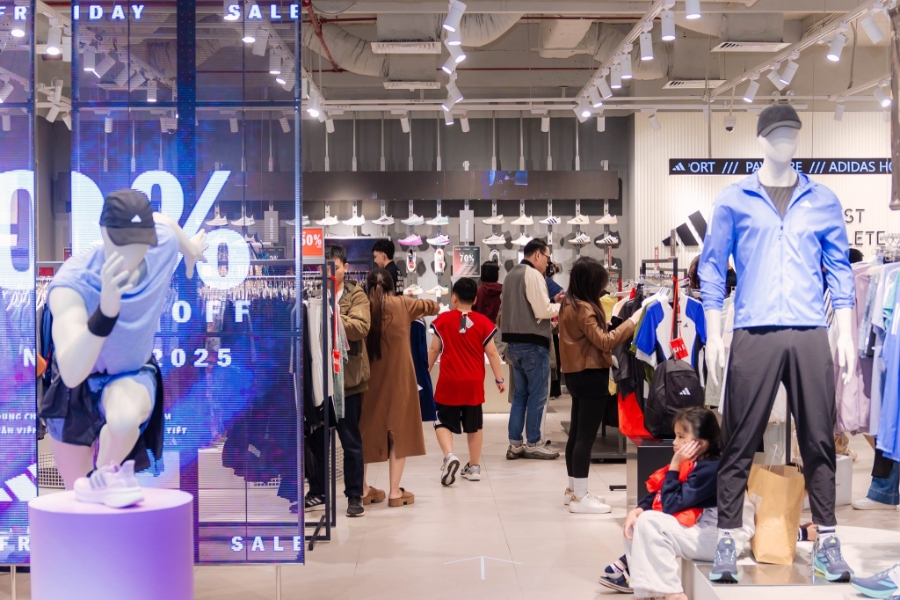 Tại Vincom Center Bà Triệu, hàng loạt 