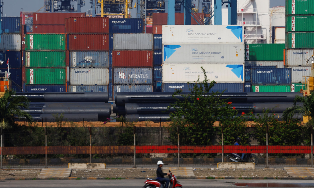 Indonesia điều tra tôm và giày dép xuất khẩu nhiễm phóng xạ