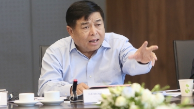 Deputy Prime Minister Nguyen Chi Dung asks for practical achievements from strategic  technology sectors