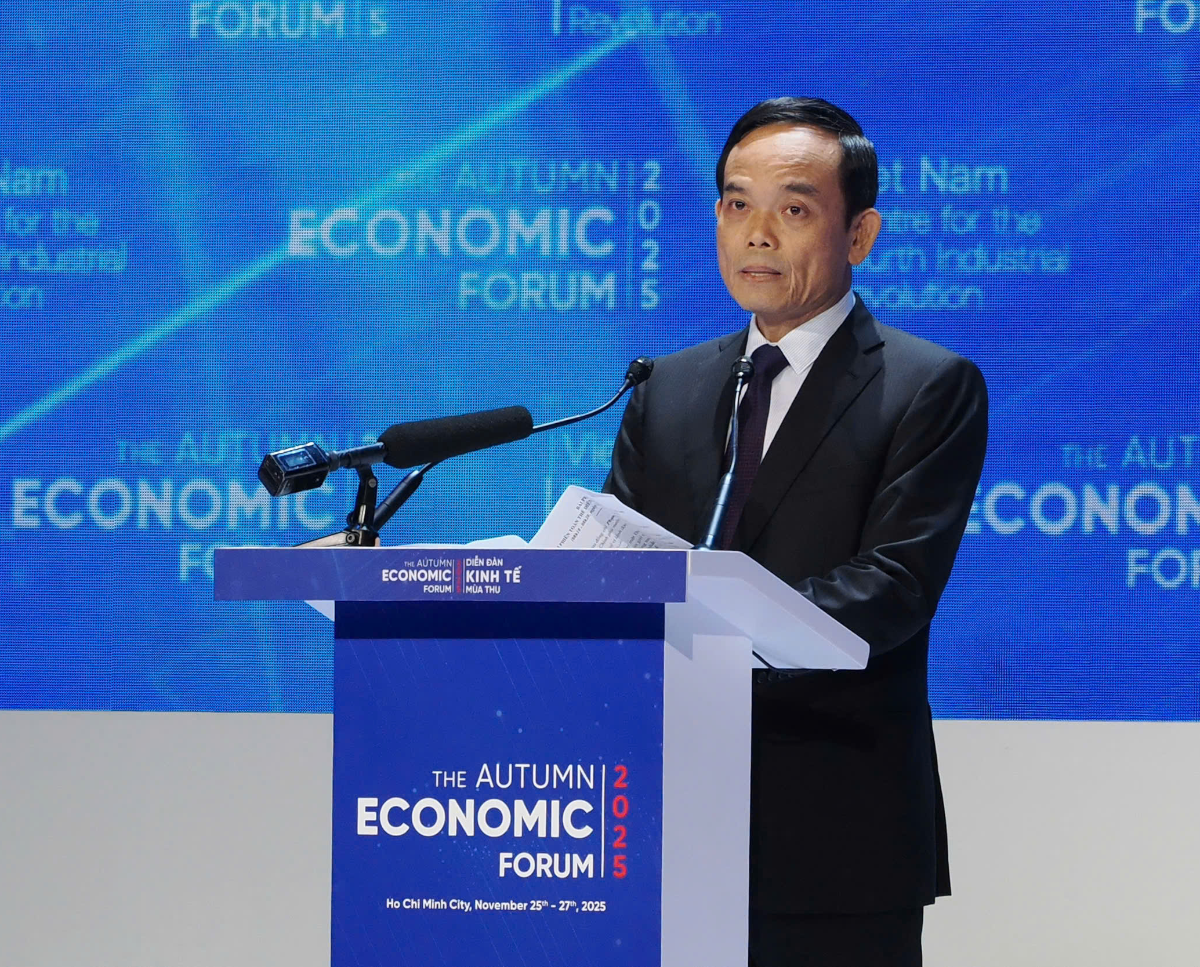 Bí thư Thành ủy TP. Hồ Chí Minh Trần Lưu Quang phát biểu khai mạc Diễn đàn Kinh tế mùa thu năm 2025, sáng 26/11.