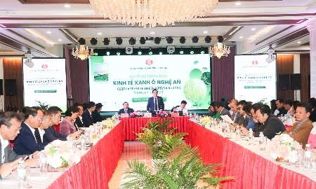 Hội thảo khoa học “Kinh tế xanh ở Nghệ An” diễn ra ngày 26/11, thu hút nhiều chuyên gia, nhà khoa học và lãnh đạo địa phương.