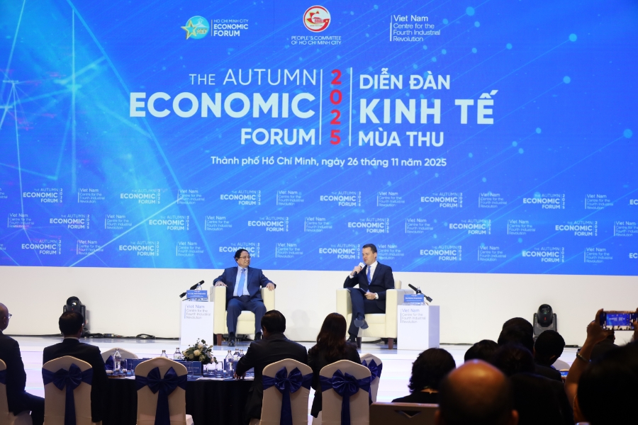 Đối thoại chính sách cấp cao giữa Thủ tướng Chính phủ Phạm Minh Chính với lãnh đạo Diễn đàn Kinh tế Thế giới - Ảnh: VGP/Nhật Bắc.