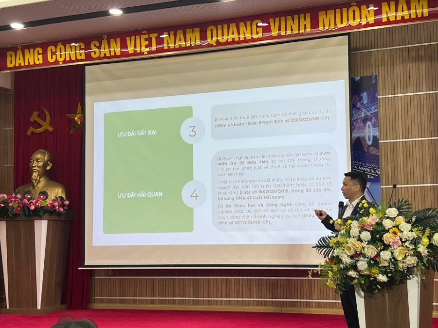 Nhiều cơ chế chính sách ưu đãi được ban hành nhằm hỗ trợ các doanh nghiệp bán dẫn 