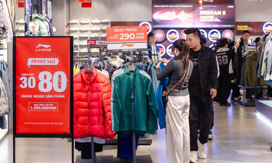 Nhộn nhịp săn “deal” giảm giá mùa Black Friday