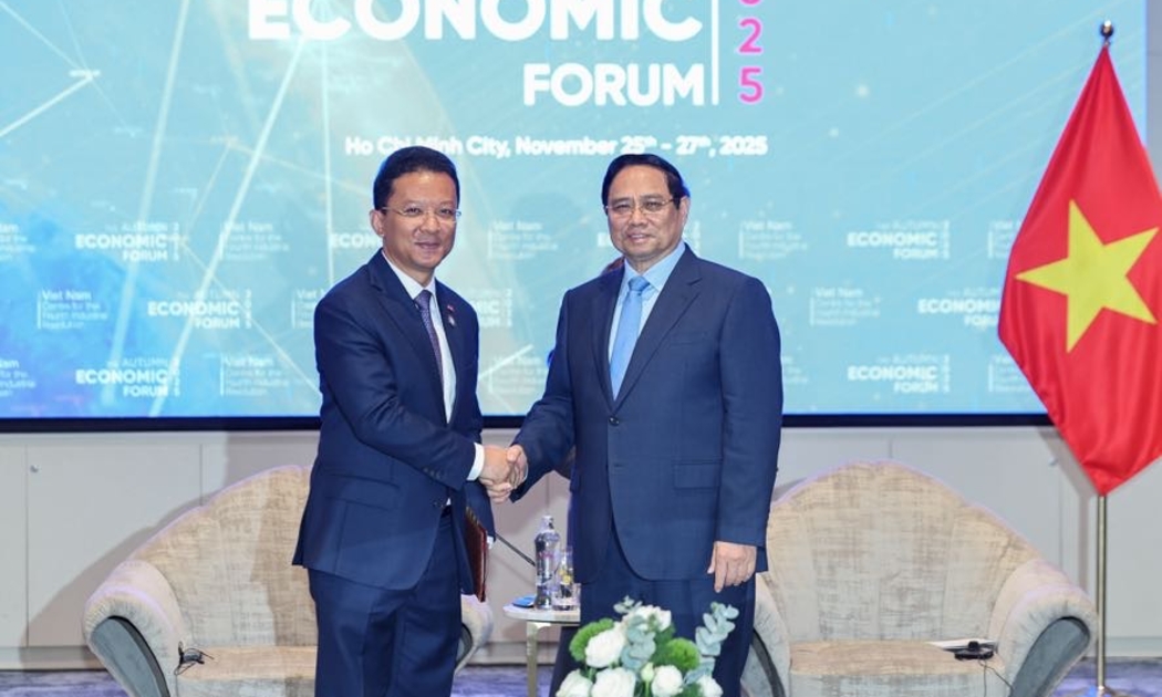 Thủ tướng Chính phủ Phạm Minh Chính tiếp Bộ trưởng Bộ Công nghiệp, Khoa học và Đổi mới công nghệ Campuchia Hem Vanndy - Ảnh: VGP/Nhật Bắc.
