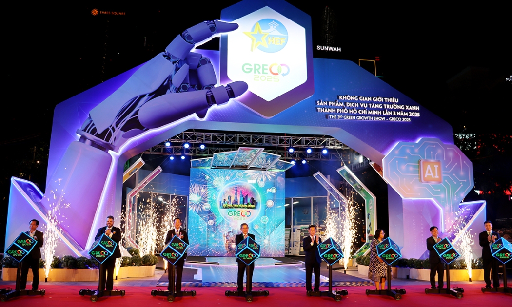 Các đại biểu khai mạc GRECO 2025 tại phố đi bộ Nguyễn Huệ, phường Sài Gòn TP. Hồ Chí Minh.