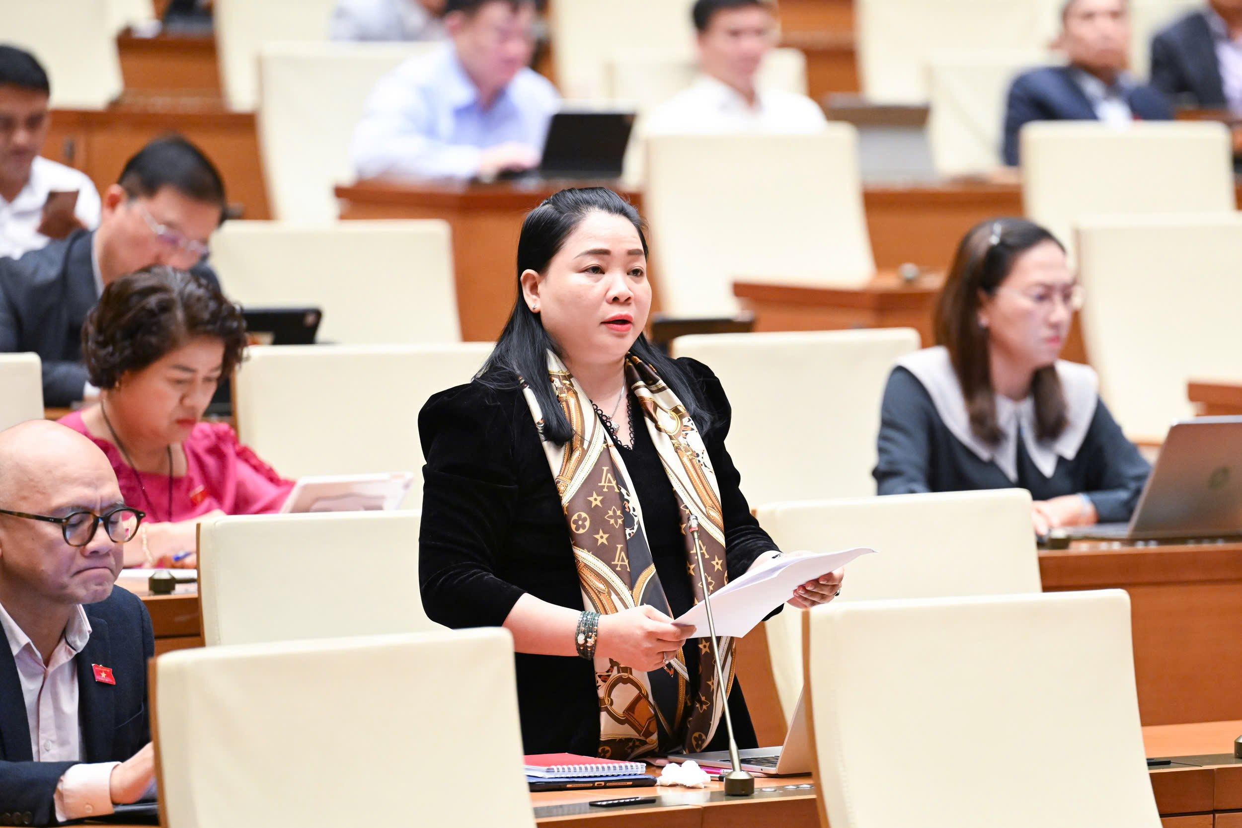 Đại biểu Huỳnh Thị Hằng Nga, Đoàn tỉnh Vĩnh Long. 