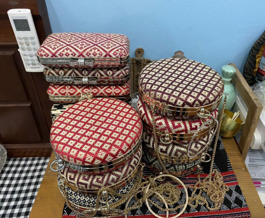 Sản phẩm mây tre đan của xã Yên Khê được nhiều khách hàng ưa chuộng.